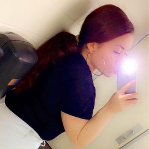 Meet your Posher, Desirae